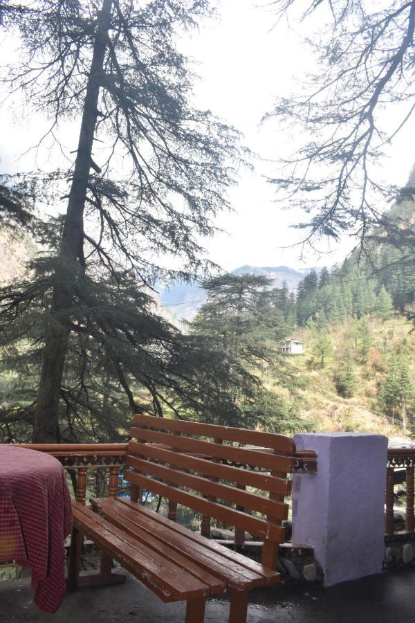 Hotel Deep Forest 卡索尔 外观 照片